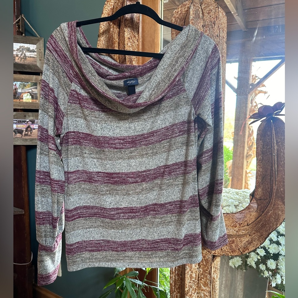 Super cute off the shoulder